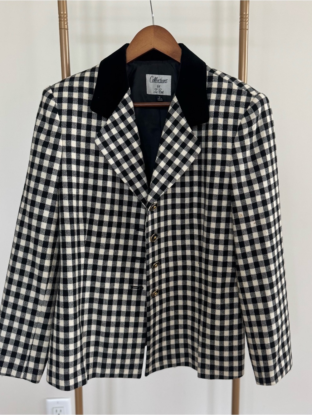 Le Suit Black and White Gingham Blazer with Velvet Collar